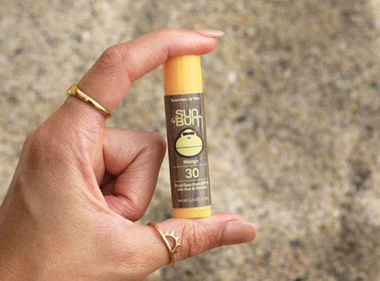 ripley-bronceador-sun-bum-spf-30-mango-lip-balm